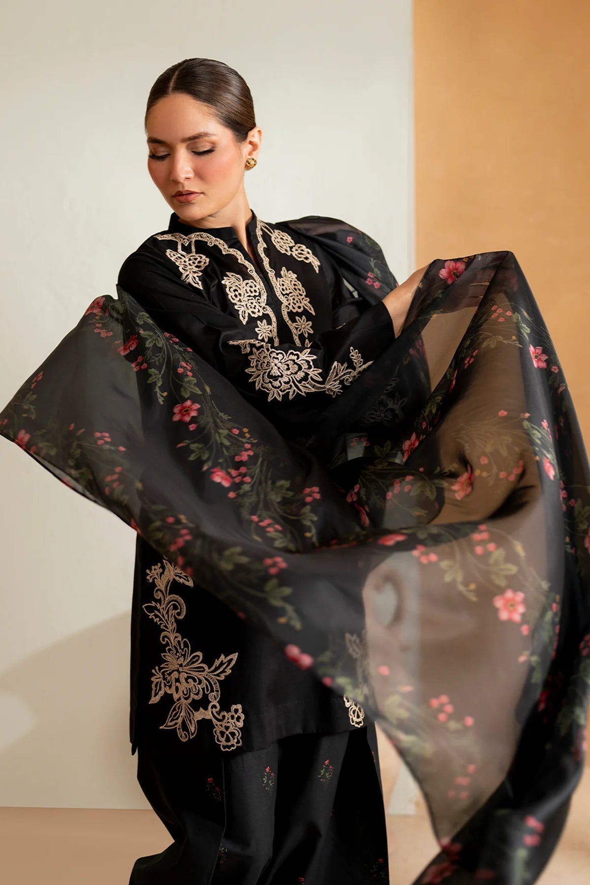 IZNIK - Dhanak 3-Piece Unstitched Embroidered Suit