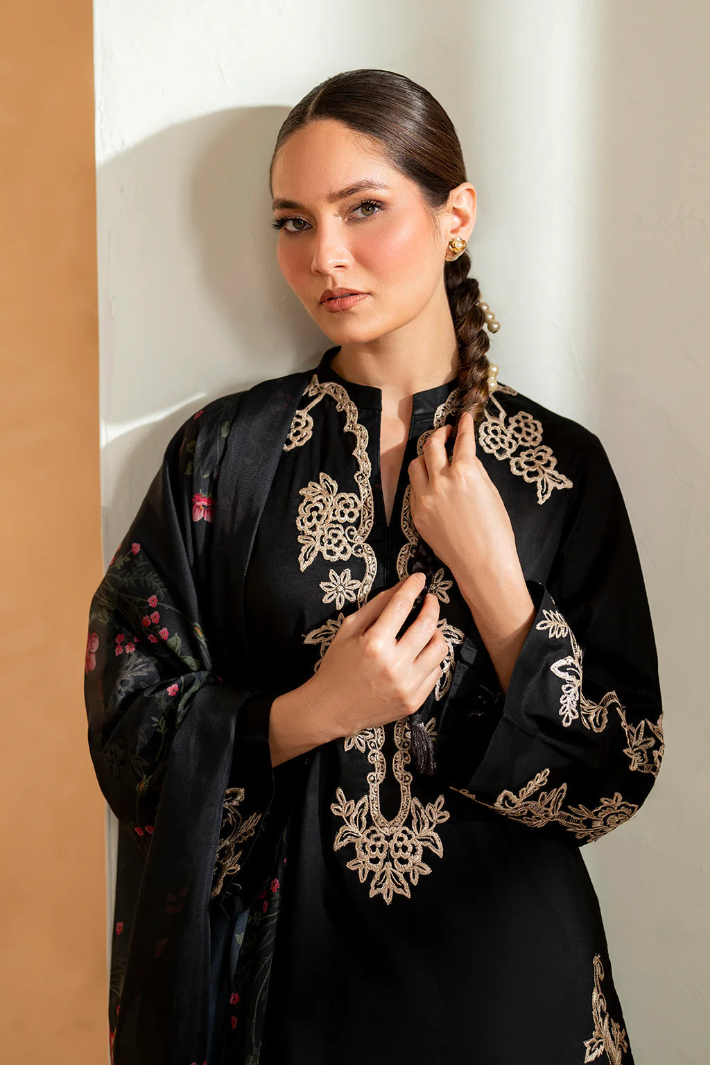 IZNIK - Dhanak 3-Piece Unstitched Embroidered Suit