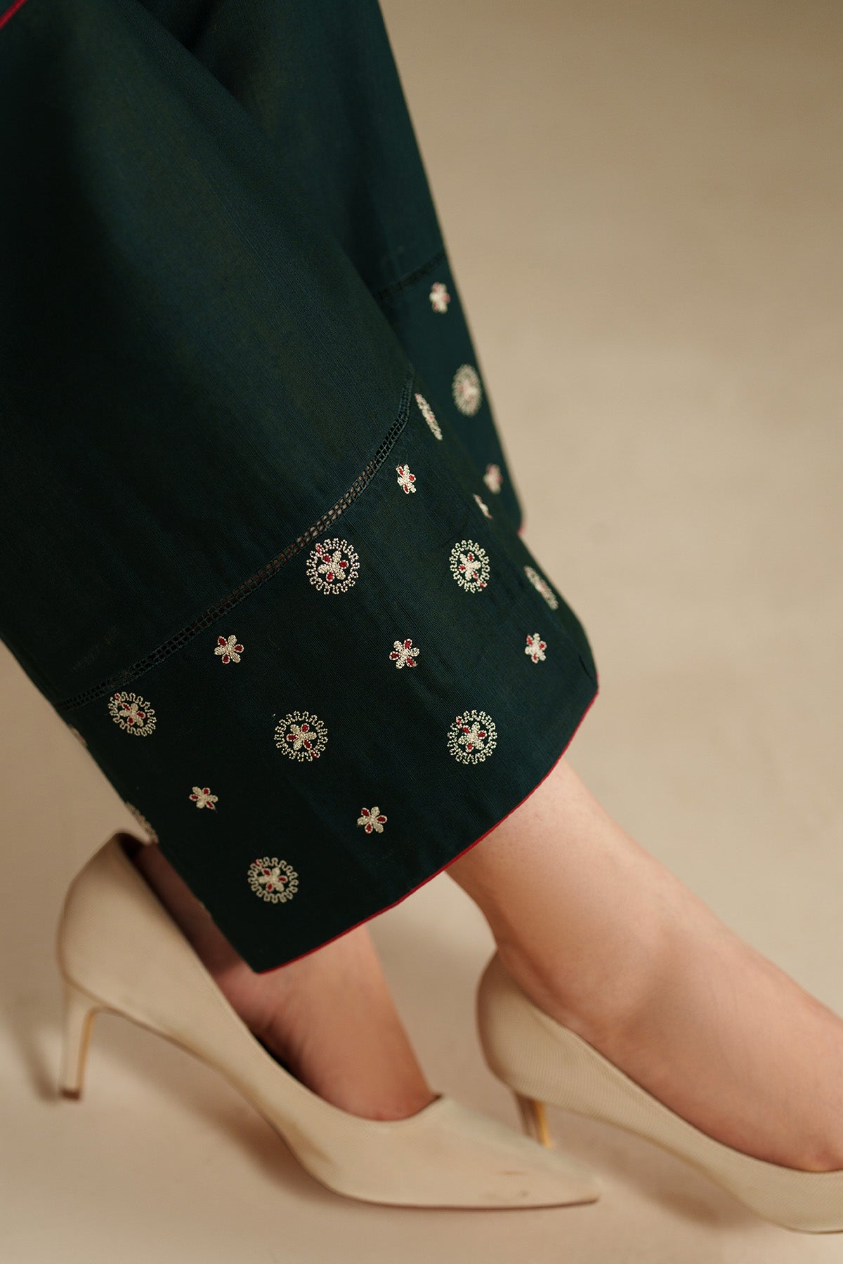 JAZMIN - Dhanak 3-Piece Unstitched Embroidered Suit