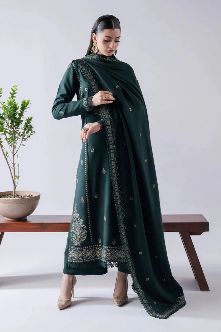 BRAND ASIM JOFA
Embroidered 3 Piece