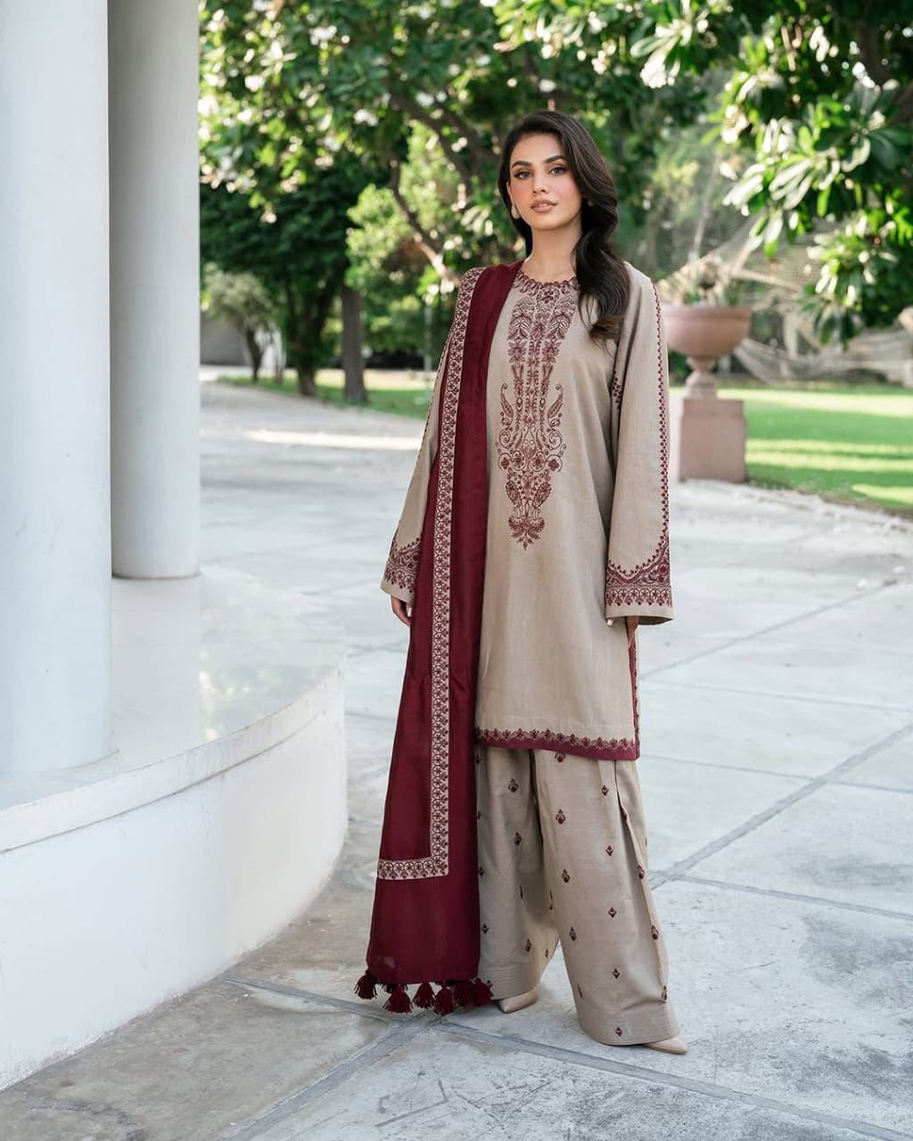 Brand bareeze
PURE DHANAK 3PC EMBROIDERED