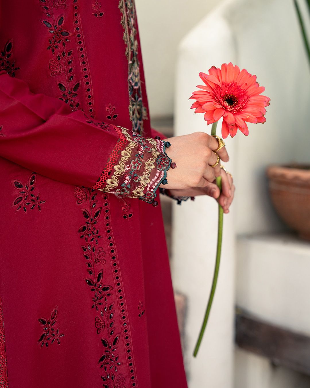 BRAND  IZEL 3PC EMB SUITS Dhanak