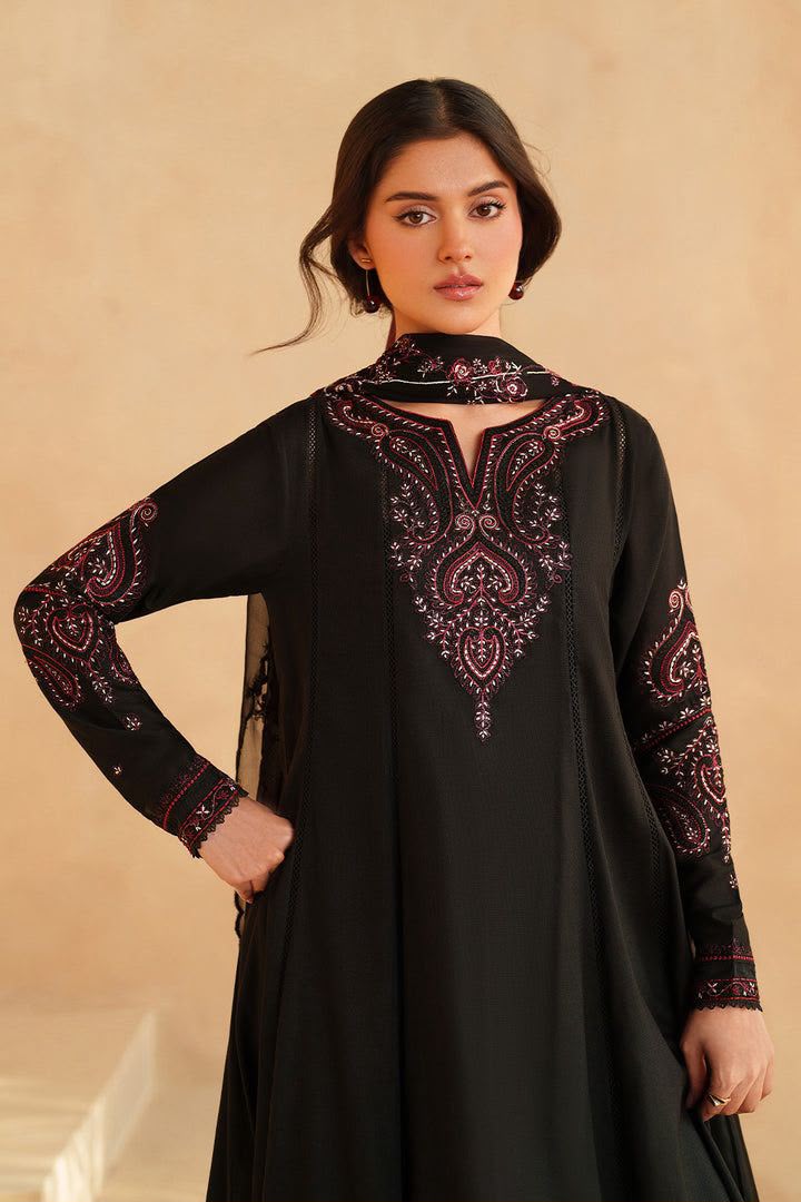 BRAND  IZNIK 
Embroidered Dhanak 3 Piece