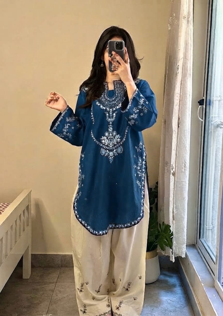 BRAND PEZWAAN
DHANAK EMBROIDERED 2PC