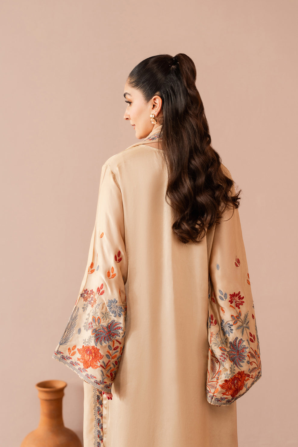 Brand zainab 3pc
PREMIUM SILK— 3PC