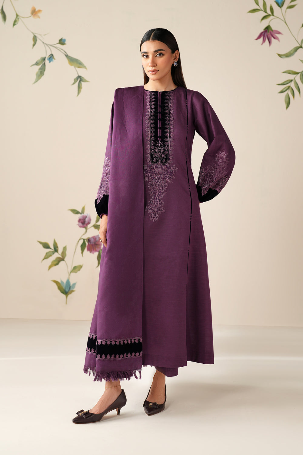 BRAND: BAROQUE 
DHANAK Embroidered 3 Piece
