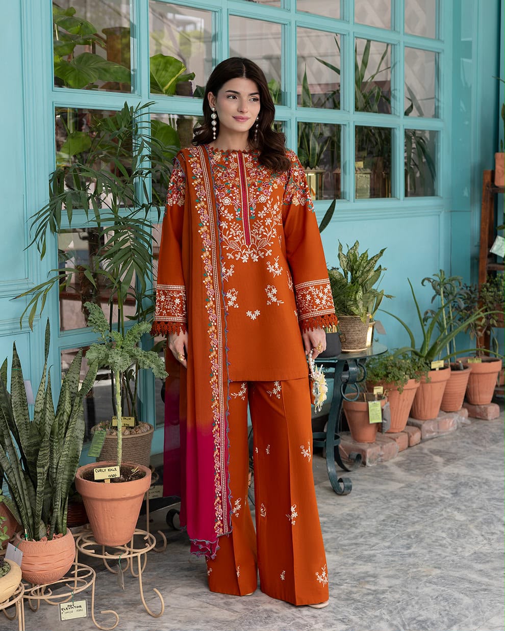 BREND Jazmin 3pc
winter dhank Fabric unstitched