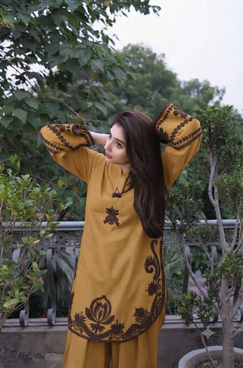 BRAND: URGE
CATEGORY: PURE DHANAK 2PC EMBROIDERED